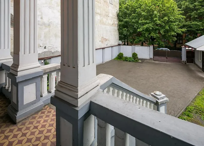 Lägenhetshotell Fedkovycha Lviv